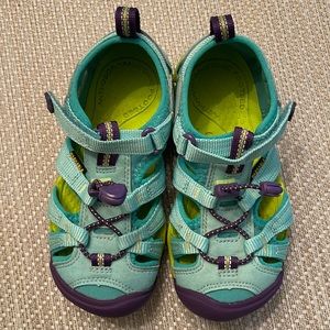 Keen sandals Size 12